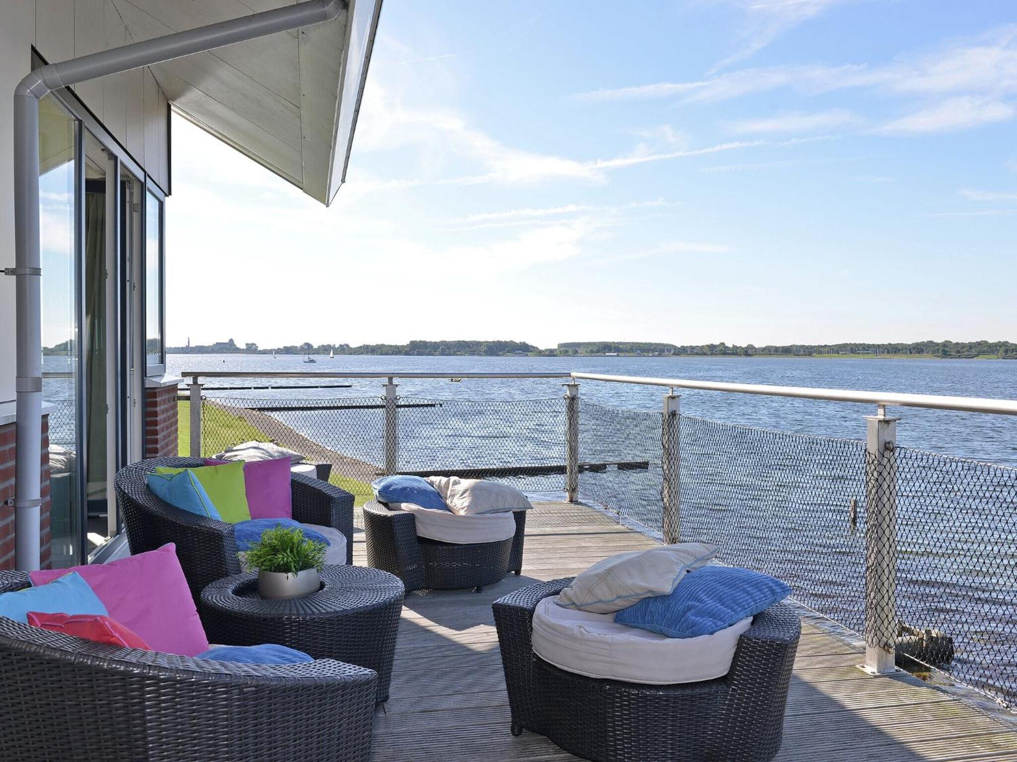 Ferienwohnung Waterfront Penthouse With Roof Terrace And Private Jetty Kamperland Exterior foto