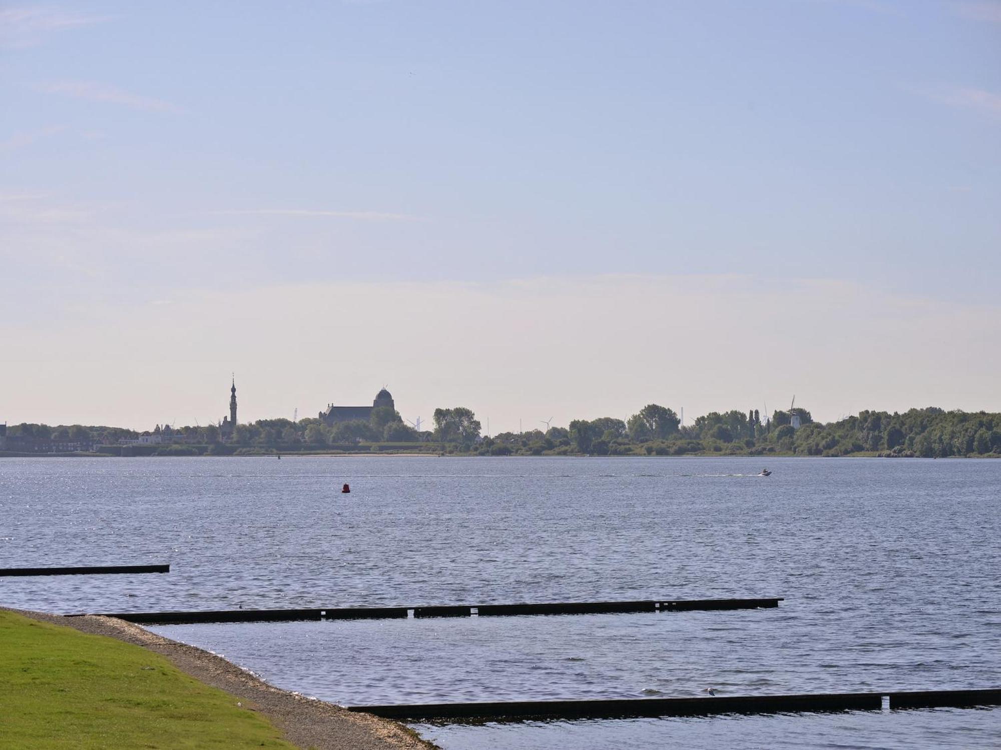 Ferienwohnung Waterfront Penthouse With Roof Terrace And Private Jetty Kamperland Exterior foto